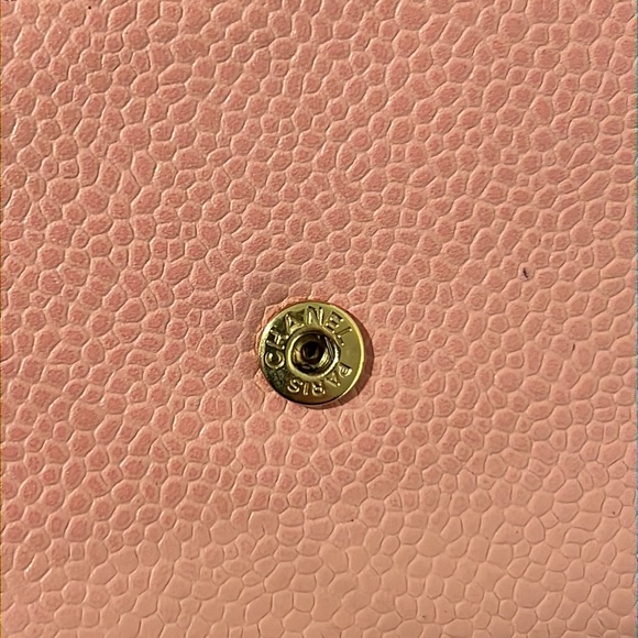 CHANEL VINTAGE CIRCA 1970’s SOFT PINK COIN PURSE - Picture 4 of 7